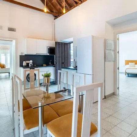 Your Cozy Getaway With Andalusian Flair Apartment *