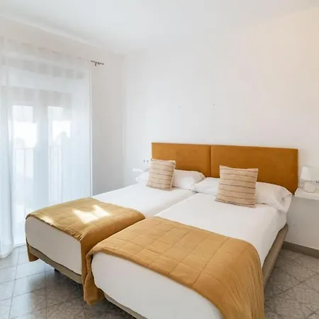 Your Cozy Getaway With Andalusian Flair *